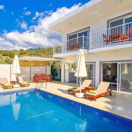 Rainball With Private Pool And Jacuzzi *