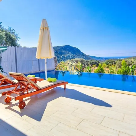 Rainball With Private Pool And Jacuzzi Caykoy