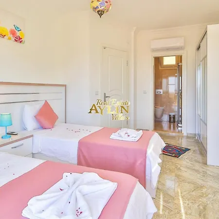 Rainball With Private Pool And Jacuzzi Villa Caykoy